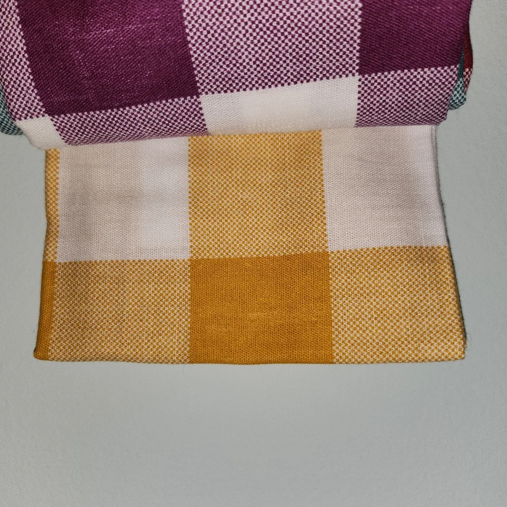 The Pioneer Woman Charming Check Polyester Cotton Set of 4 Washable Napkins - Picture 4 of 8